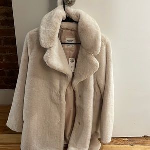 Abercrombie and Fitch NWT faux fur coat